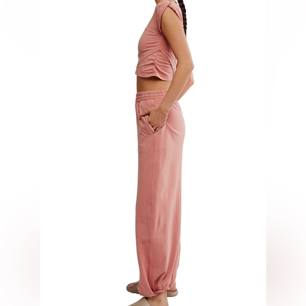 NWT FREE PEOPLE - FP movement hot shot set in petal color size M - Picture 4 of 14